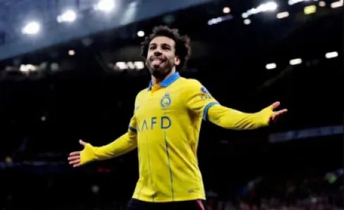 ليفربول يخسر المقابل المالي وصلاح يربح راتباً مضاعفاً 3 مرات