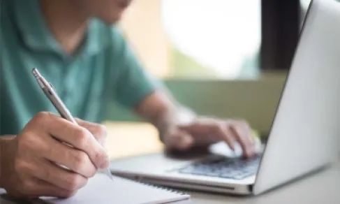 جامعات أردنية تحول دوامها عن بعد