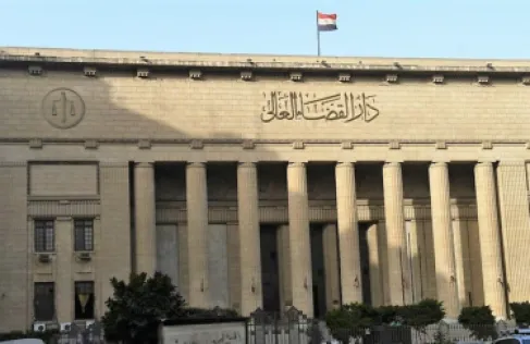 السجن 6 أشهر مع الغرامة لإعلامي مصري بتهمة سب وقذف فنانة شهيرة