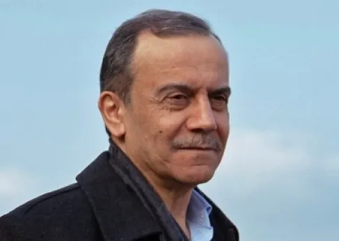 رحيل الفنان احمد قعبور صاحب أغنية (اناديكم ويا رايح صوب بلادي)