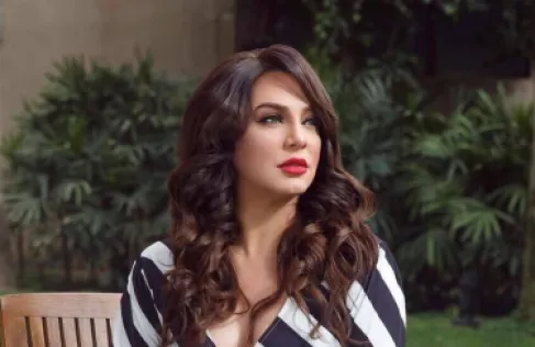 سلاف فواخرجي تنتقد تكرار الشائعات المنسوبة إليها : كفى فوضى وتلفيقا