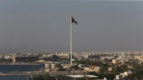 الحكومة الأردنية: شركات ودول تواصلت معنا لاستخدام ميناء العقبة