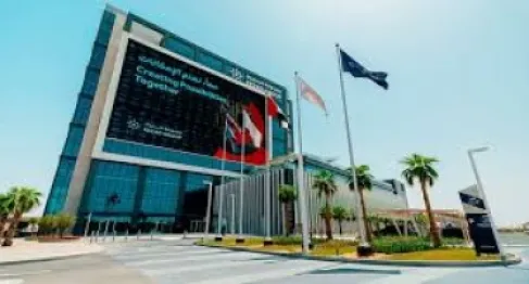 أبوظبي.. إصابة 5 أشخاص جرّاء حريق بمحيط 