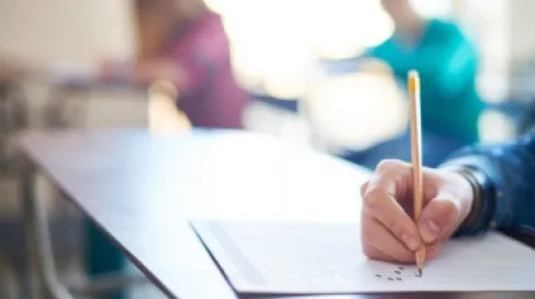 وزارة التربية: انتهاء فترة التسجيل لامتحان 