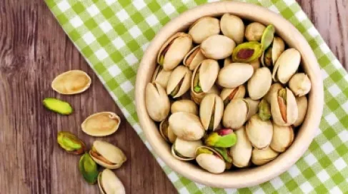 بين الفوائد والسعرات.. هل الفستق خيار مثالي أم فخ غذائي؟