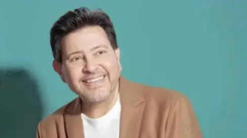 نادية مصطفى تكشف آخر تطورات حالة هاني شاكر الصحية في فرنسا