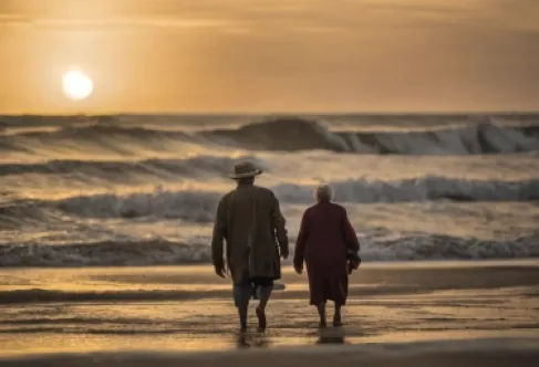 سلوك بسيط يكشف الكثير.. هل يمشي شريكك أمامك دائماً؟