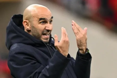 قائمة من المدربين على رأسها الركراكي لإنقاذ المنتخب السعودي