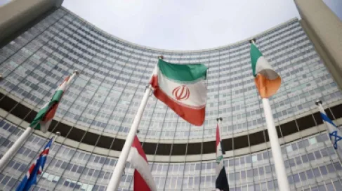 إيران تنفي السلاح النووي وتدرس الانسحاب من معاهدة عدم الانتشار