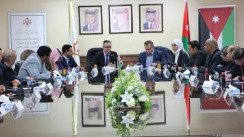 Parliamentary Government Meeting with Poultry Farmers to Ensure Stability in Production and Prices