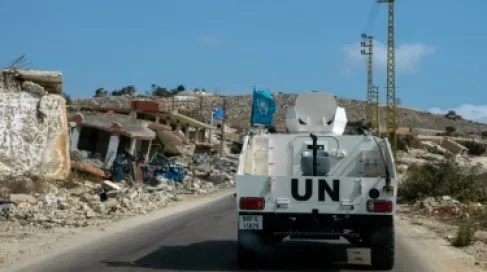 فرنسا تسعى لاجتماع طارئ للأمم المتحدة بعد مقتل جندي بحفظ السلام في لبنان