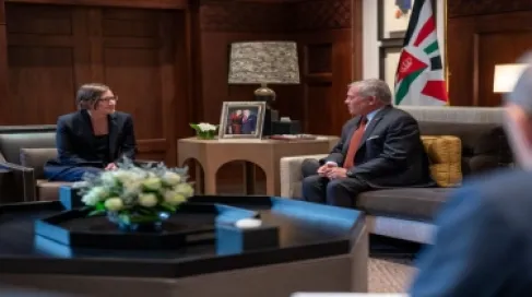 الملك يعرب عن تقديره للدور الإنساني للجنة الدولية للصليب الأحمر