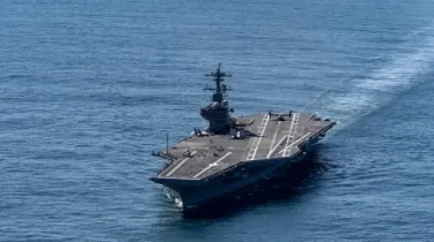 حاملة الطائرات جورج بوش تتوجه إلى الشرق الأوسط برفقة أسطولها الحربي