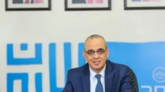 وزير السياحة والآثار عماد حجازين