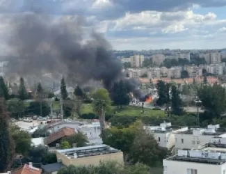 من موقع سقوط الصاروخ