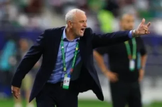 غراهام مدرب منتخب العراق عالق في الإمارات العربية المتحدة بسبب النزاع