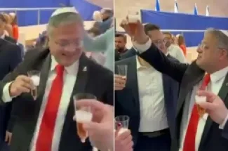 احتفال بن غفير بالشامبانيا بعد إقرار قانون إعدام الأسرى