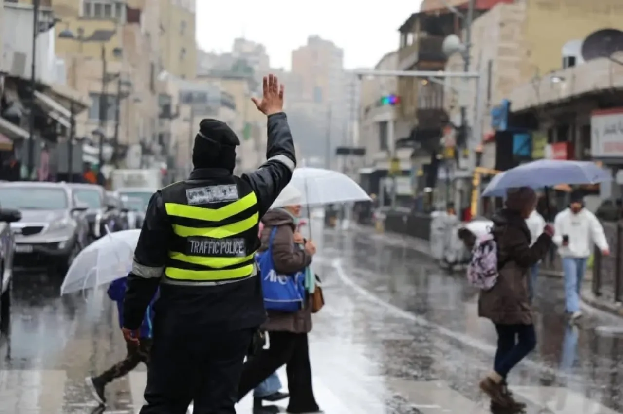 عاجل الأردن.. الأمن العام يحذر من اضطرابات جوية ويدعو للحذر 