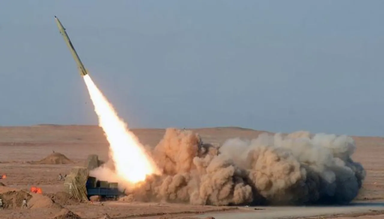 عاجل - 5 سفن و785 صاروخاً.. خيط صيني خفي يغذي الباليستي الإيراني 