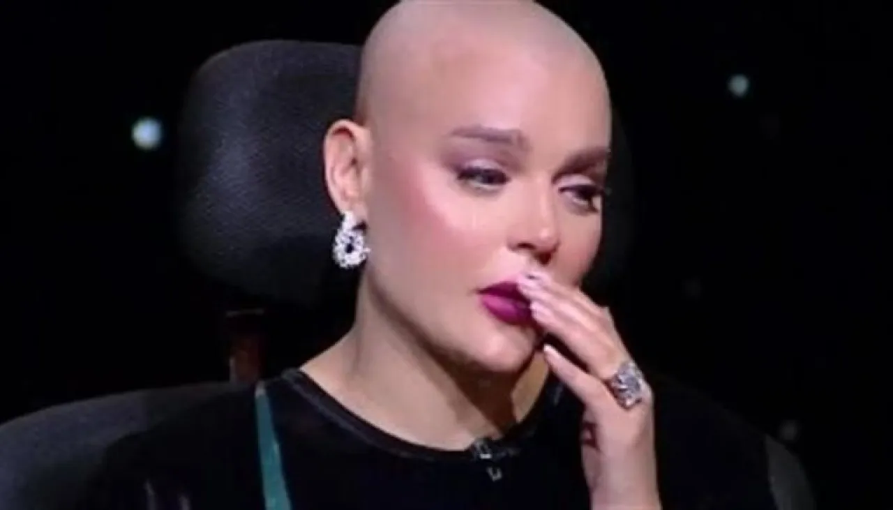 هبة السيسي تكشف سبب رفضها ارتداء باروكة بعد الإصابة بالسرطان 