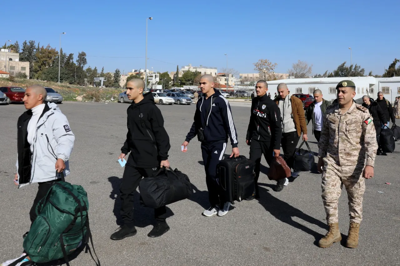 عاجل - الأردن.. الجيش يدعو مواليد 2007 (الدفعة الثانية) لمراجعة منصة خدمة العلم 