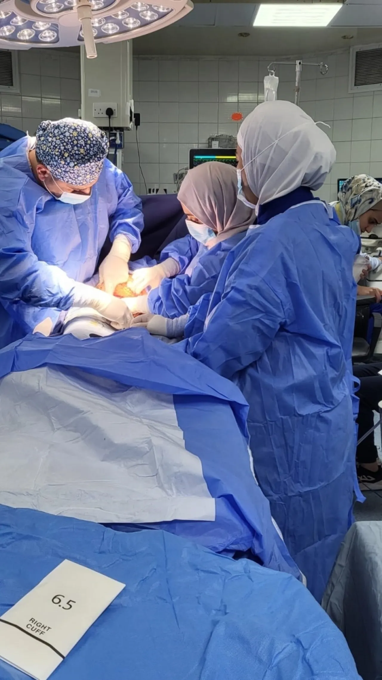 عاجل - الاردن .. إجراء عملية نوعية لفصل المشيمة الأحادية باستخدام الليزر في الخدمات الطبية الملكية 