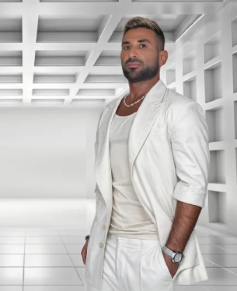 أحمد سعد يتحدث عن أسباب اتخاذه خطوة إزالة الوشوم من جسمه