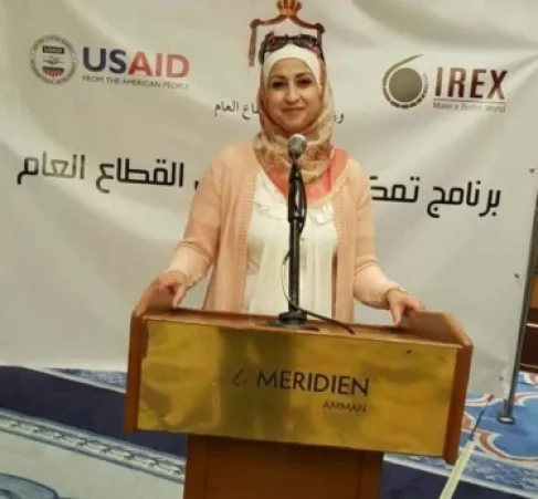 الرحاحله مديرة لوحدة الرقابة في وزارة الخارجية 