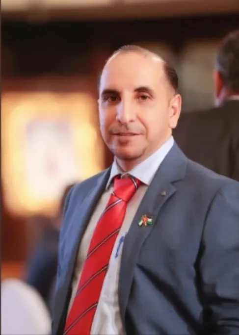 نُصلّي لأوطاننا حبًا… ونكتب لها الأمان دعاءً