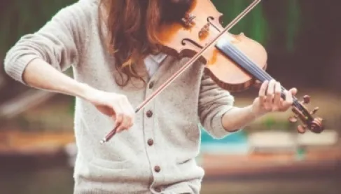 وداعًا للاكتئاب.. نوع من الموسيقى يخفض القلق