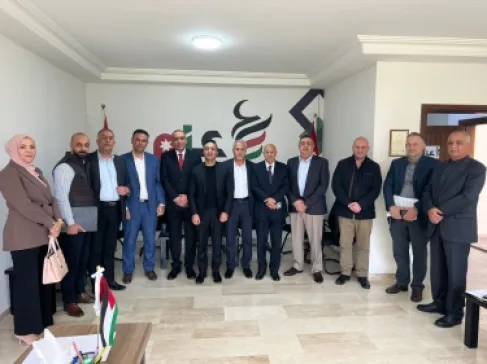 حزب عزم يبدأ مناقشة مشروع قانون الملكية العقارية 