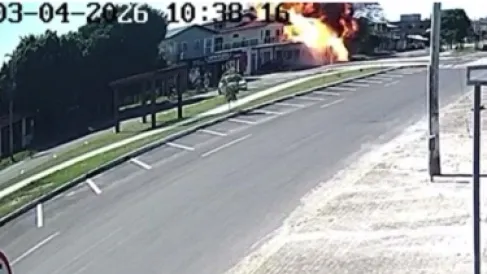 طائرة تقتحم مطعماً في البرازيل وتخلف 4 قتلى