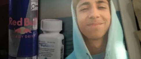 وفاة مراهق بعد تناول (ريد بول) مع دواء