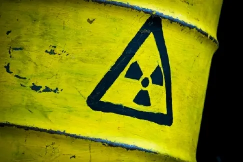 الاستيلاء على اليورانيوم المخصب.. هل يسهل نقل أخطر مادة على الأرض؟