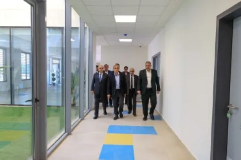 حسَّان يتفقد مدرسة فاطمة الزهراء في معان