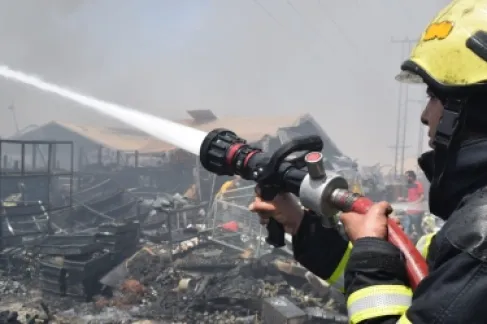 الدفاع المدني يخمد حريق هنحر بمحافظة إربد