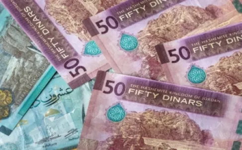 تحويل رواتب التعليم الإضافي والمسائي ورياض الأطفال الى البنوك