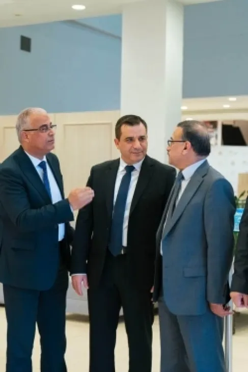 السيد خالد عوده المحيسن يبارك للدكتور سعيد النجار بمناسبة ترفيعه وحصوله على درجة الاستشاريه