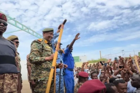 البرهان يلغي مناصب بالجيش ويُعيد تشكيل رئاسة الأركان