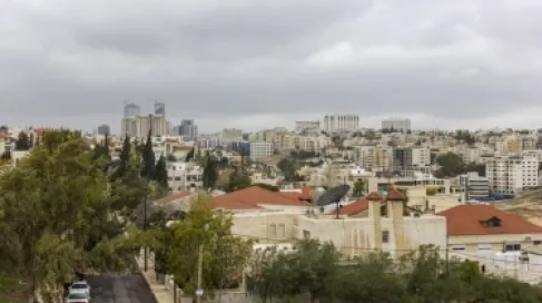 الأردن..  أجواء باردة نسبيا وغائمة جزئيا في المحافظات