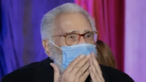 نجل عبد الرحمن أبو زهرة يكشف سبب نقله إلى مستشفى أمراض الرئة