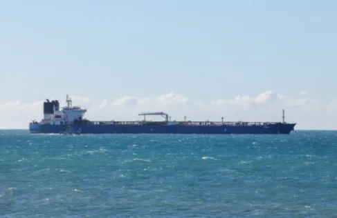 توقعات بزيادة غير مسبوقة في تكاليف نقل النفط بسبب حرب إيران