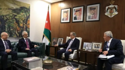 Prime Minister Receives Syrian and Turkish Transportation Ministers