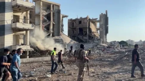 لبنان: سقوط المئات من الضحايا والمصابين في الضربات الإسرائيلية