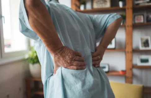 علاج غير دوائي يخفف آلام الظهر المزمنة