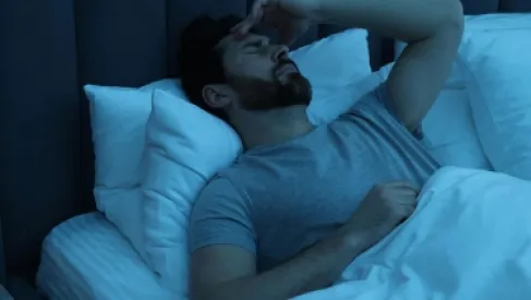 احترس.. عادتان قبل النوم يزيدان خطر الإصابة بالنوبة القلبية