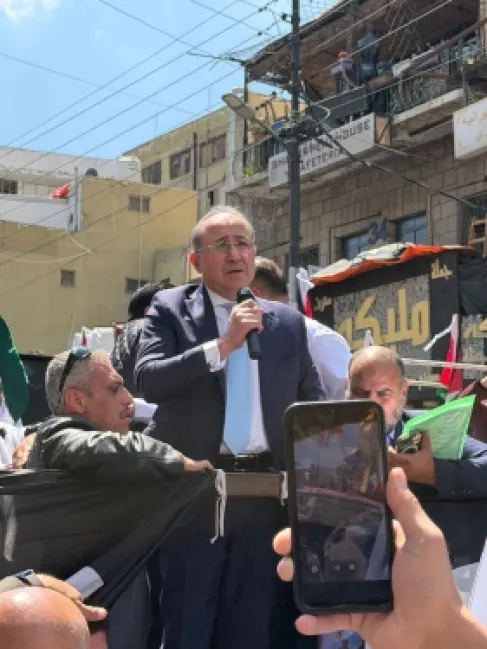 نفاع ونواب وقيادات واعضاء حزب عزم في المسيرة الوطنية