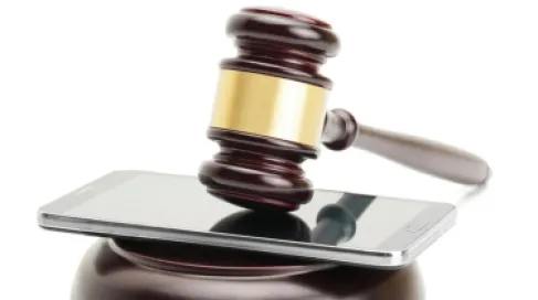 الامارات .. رسائل «واتس أب» تقود وسيطاً عقارياً «وهمياً» إلى المحكمة