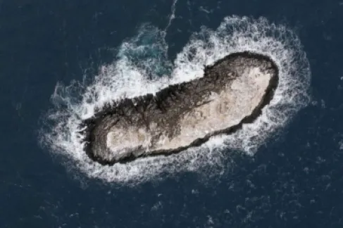 جزيرة من العدم.. اكتشاف يهز خرائط القطب الجنوبي