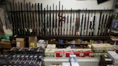 إضراب في مصنع ذخيرة قد يترك الجنود الأمريكيين من دون ذخيرة